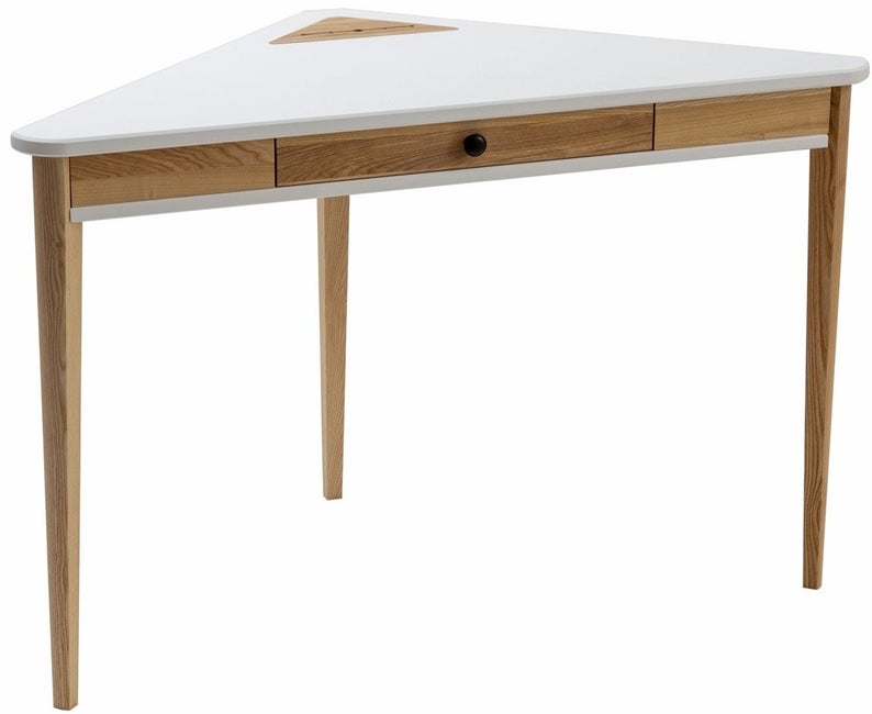 Drewniane biurko dla dziecka? – jak wybrać.